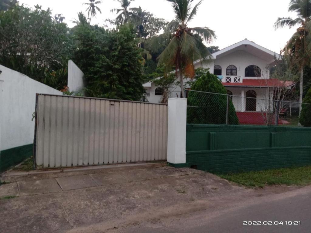 Unawatuna White Villa Екстер'єр фото
